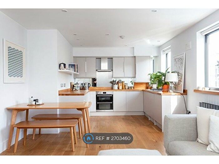 1 Bedroom Flat To Rent In Tiffany Court, London, SE22