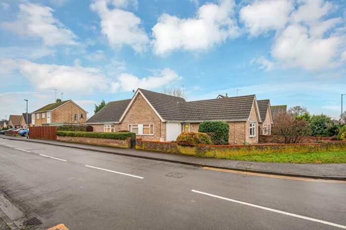 3 Bedroom Detached Bungalow For Sale In Gunthorpe Road, Gunthorpe, Peterborough, PE4