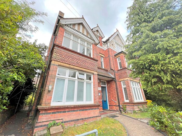 2 Bedroom Flat To Rent In Molyneux Park Road, Tunbridge Wells, TN4