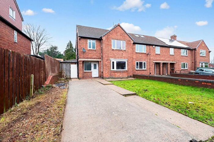 3 Bedroom End Terrace House For Sale In The Knoll, York, YO24