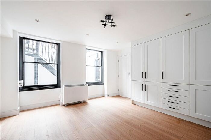 1 Bedroom Flat For Sale In Guilford Street, Bloomsbury, London, WC1N