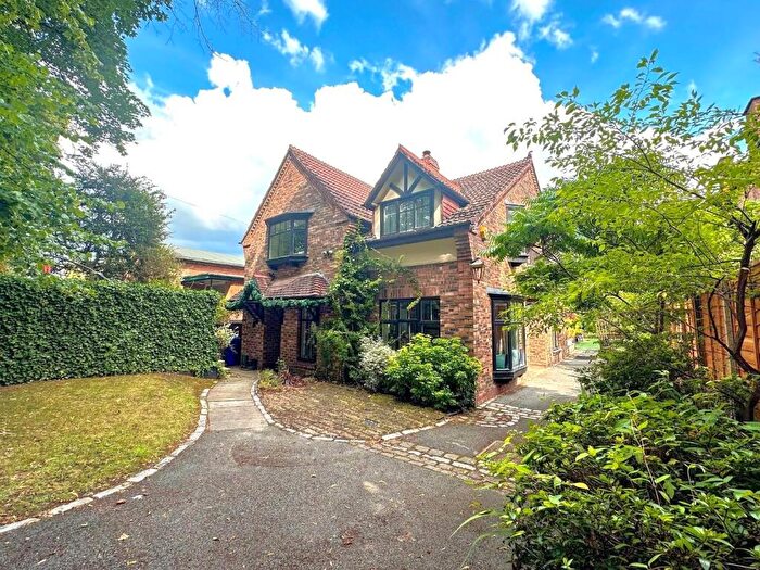 5 Bedroom Detached House For Sale In Oaker Avenue, West Didsbury, Manchester, M20