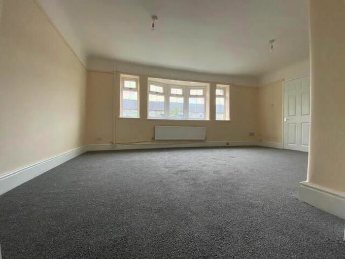 3 Bedroom Semi-Detached House To Rent In Alexander Drive, Widnes, WA8