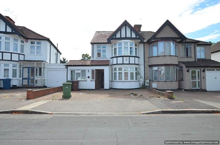 5 Bedroom Semi-Detached House To Rent In Kenton Park Crescent, Harrow, HA3