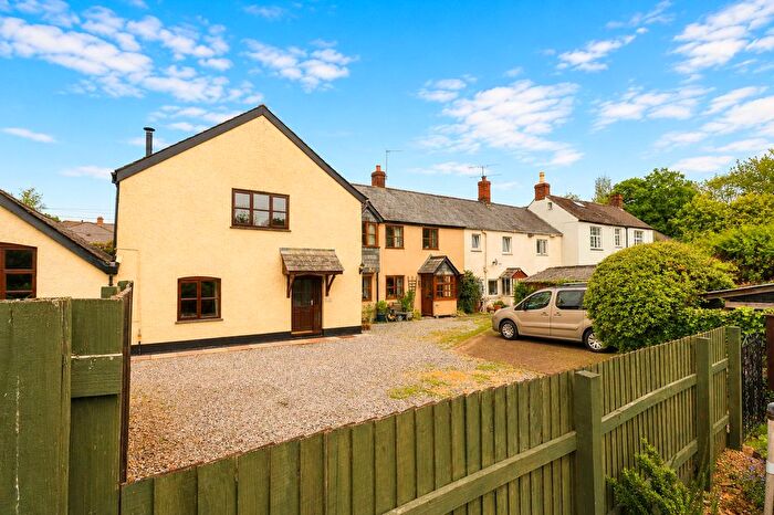2 Bedroom Property For Sale In Wiveliscombe, Taunton, Somerset, TA4