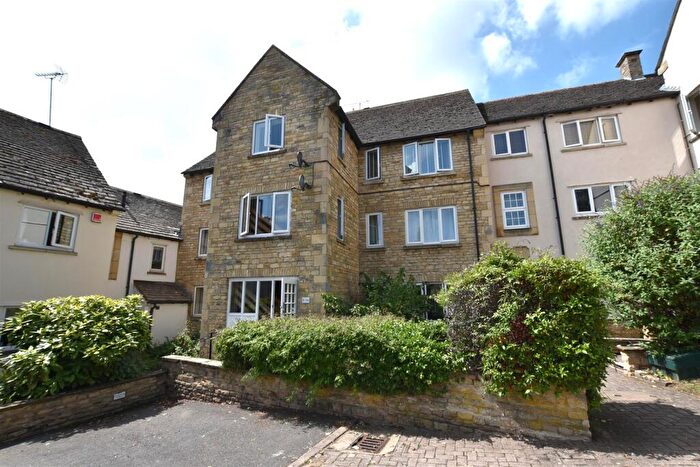 2 Bedroom Apartment To Rent In Warrenne Keep, Stamford, PE9