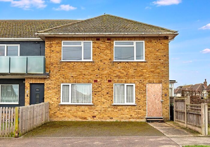 2 Bedroom Flat For Sale In Bridgefield Court, Bridgefield Road, Whitstable, Kent, CT5