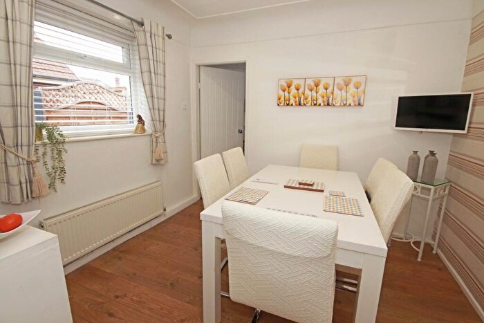 2 Bedroom Detached Bungalow For Sale In Windmill Avenue, Liverpool, Merseyside, L23