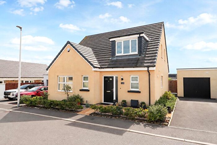 3 Bedroom Bungalow For Sale In Holly Avenue, Appledore, Bideford, Devon, EX39
