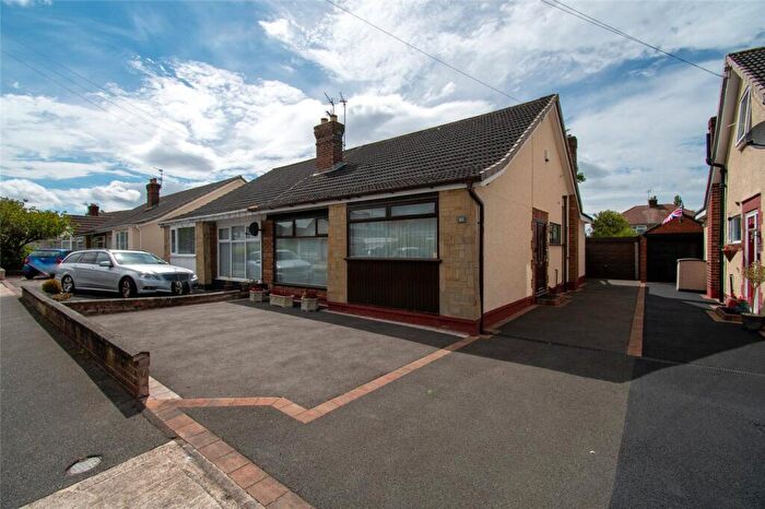 2 Bedroom Bungalow For Sale In Heywood Boulevard, Thingwall, Wirral, CH61