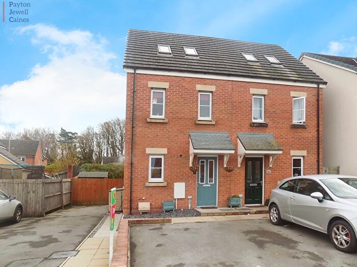 3 Bedroom Semi-Detached House For Sale In Cilgant Y Lein, Pyle, Bridgend., CF33