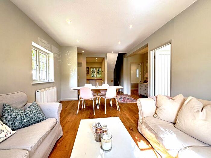 2 Bedroom Detached House To Rent In High Street Green, Chiddingfold, GU8