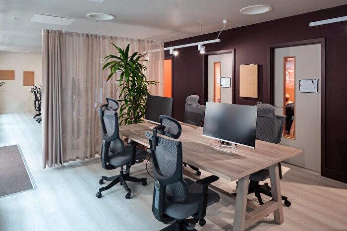 Studio To Rent In Chatfield Road, London, SW11