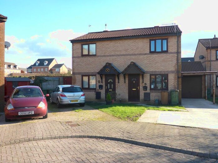 2 Bedroom Semi-Detached House To Rent In Cae Rhos, Caerffili, CF83
