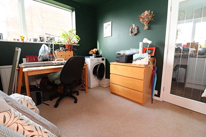 2 Bedroom Detached House For Sale In Fiskerton Road, Cherry Willingham, Lincoln, LN3