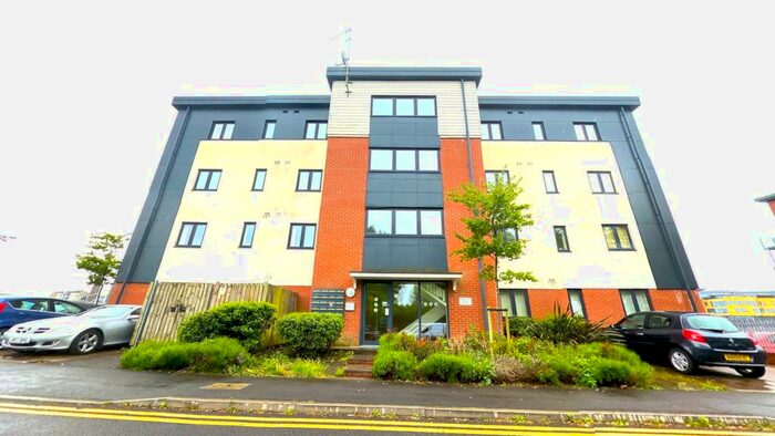 2 Bedroom Flat To Rent In Britannia House, Rodney Road, Newport, NP19