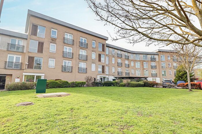 2 Bedroom Flat For Sale In Priory Mews, Station Avenue, Southend-on-Sea, SS2