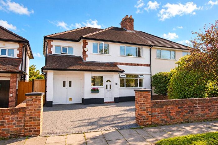 4 Bedroom Semi-Detached House For Sale In Linkside, Higher Bebington, Wirral, CH63