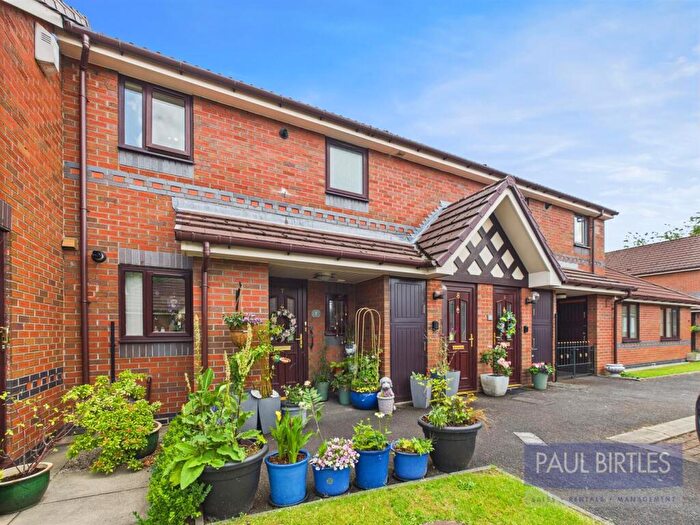 1 Bedroom Retirement Property For Sale In Orme Close, Urmston, Trafford, M41