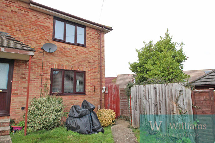 2 Bedroom Semi Detached House For Sale In Fleet Close, Ryde, Isle Of Wight, PO33