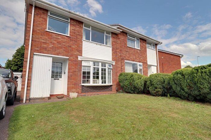 3 Bedroom Semi-Detached House To Rent In Ravenswood Crest, Stafford, ST17