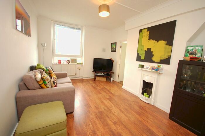 1 Bedroom Flat To Rent In Tabard Street, London, SE1