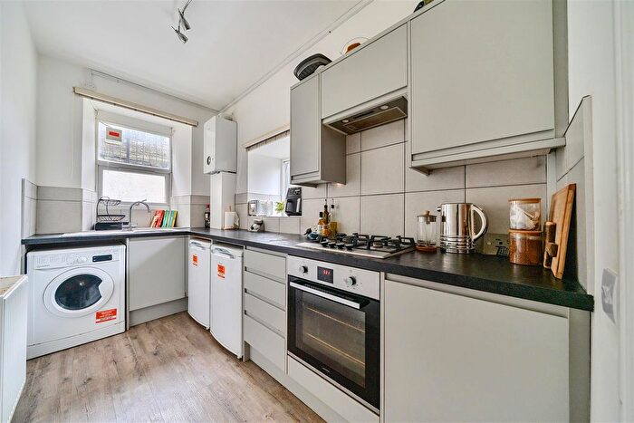 1 Bedroom Flat To Rent In Apsley Road, Clifton, Bristol, BS8