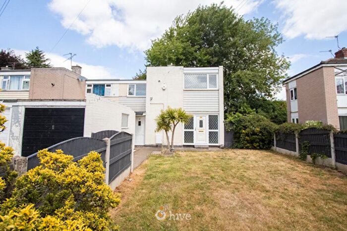 3 Bedroom End Of Terrace House For Sale In Ashfield Grove, Stainforth, Doncaster, DN7