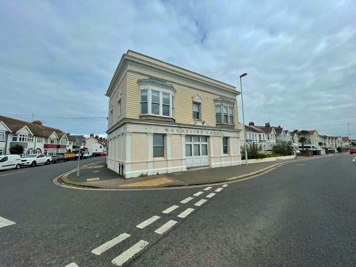 2 Bedroom Flat To Rent In Ham Road, Worthing, BN11