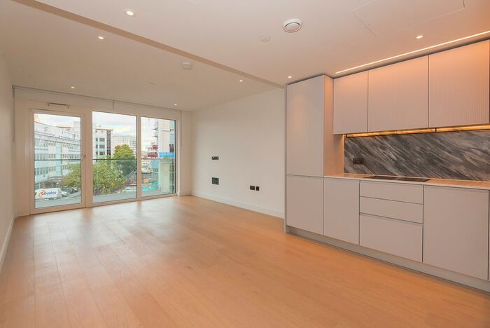 1 Bedroom Flat To Rent In White City Living, Lincoln Apartments, Fountain Park Way, White City, W12
