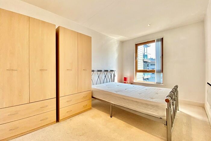 1 Bedroom Apartment To Rent In La Salle, Chadwick Street, LS10