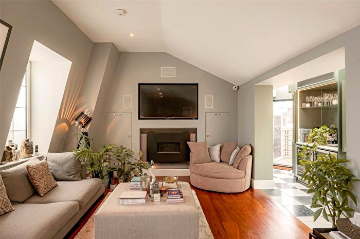 4 Bedroom Apartment To Rent In Carlyle Court, Chelsea Harbour, SW10