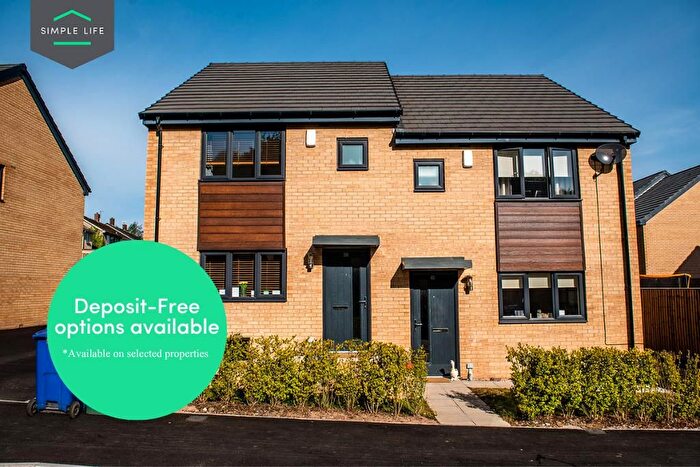 3 Bedroom Semi-detached House To Rent In Gainsborough Drive, Doncaster, DN12