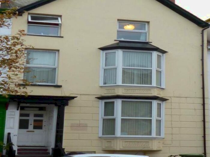 1 Bedroom Flat To Rent In Flat, North Parade, Aberystwyth, SY23
