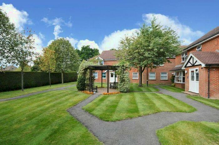 1 Bedroom Apartment To Rent In Brunswick Place, HP13