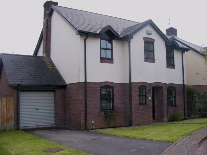 4 Bedroom Detached House To Rent In Middlegate Court, Cowbridge, Vale Of Glamorgan, CF71