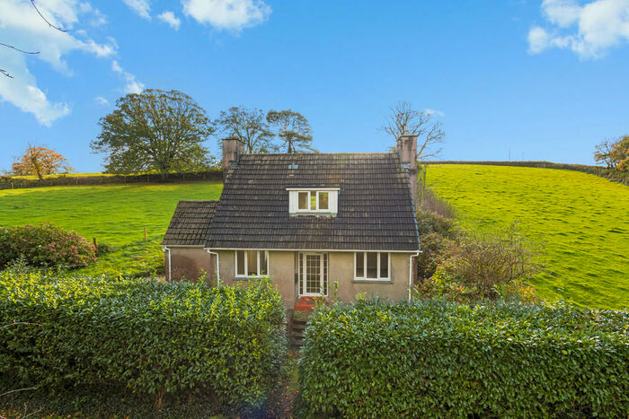 2 Bedroom Detached House For Sale In Hunsdon, Ivybridge, PL21