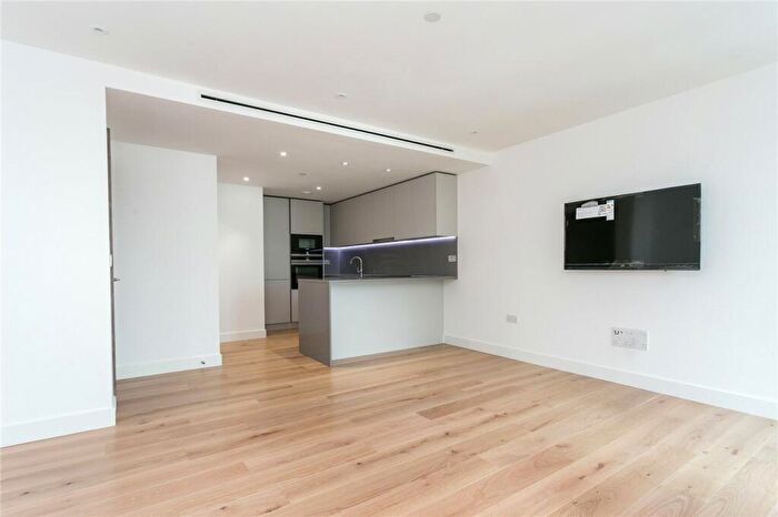 2 Bedroom Apartment To Rent In Ariel House, London Dock, Vaughan Way, London, E1W