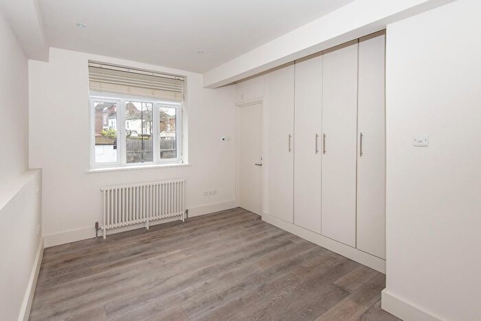 1 Bedroom Flat To Rent In Red Lion Street, Richmond, TW9