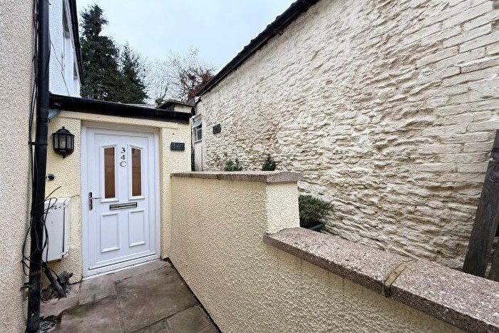 1 Bedroom Flat To Rent In Silver Street, Dursley, GL11