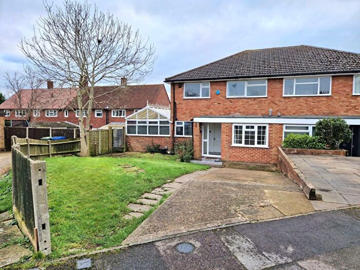 5 Bedroom Semi-Detached House To Rent In Fairfax, Bracknell, Berkshire, RG42