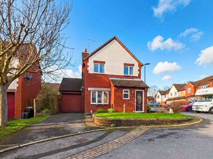 3 Bedroom Detached House For Sale In Oaktree Crescent, Bradley Stoke, Bristol, South Gloucestershire, BS32