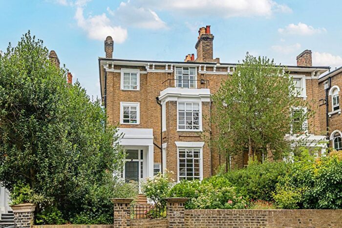 2 Bedroom Flat For Sale In Granville Park, London, SE13