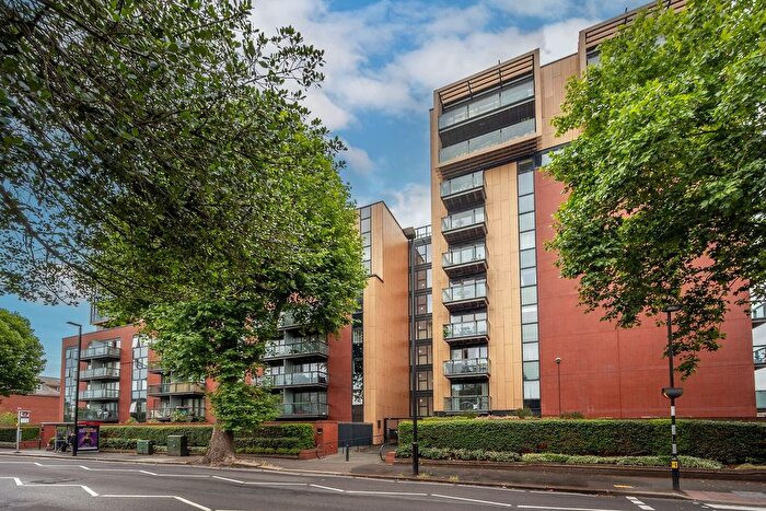 1 Bedroom Flat For Sale In Westgate House, Isleworth, TW7