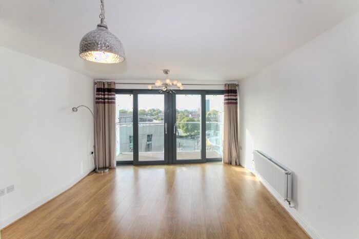 1 Bedroom Flat To Rent In Montreal House, Maple Quay, Surrey Quays Road, Canada Water, London, SE16