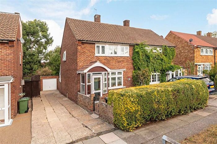 2 Bedroom Semi Detached House For Sale In Beechmont Close, Bromley, BR1