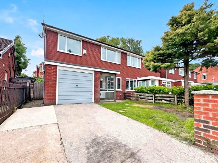 3 Bedroom Semi Detached House For Sale In Fir Lane, Royton, OL2