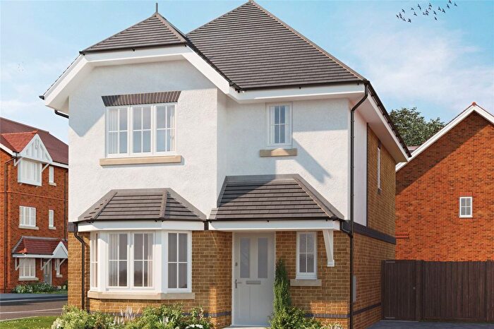 3 Bedroom Detached House For Sale In London Road, Ascot, RG12