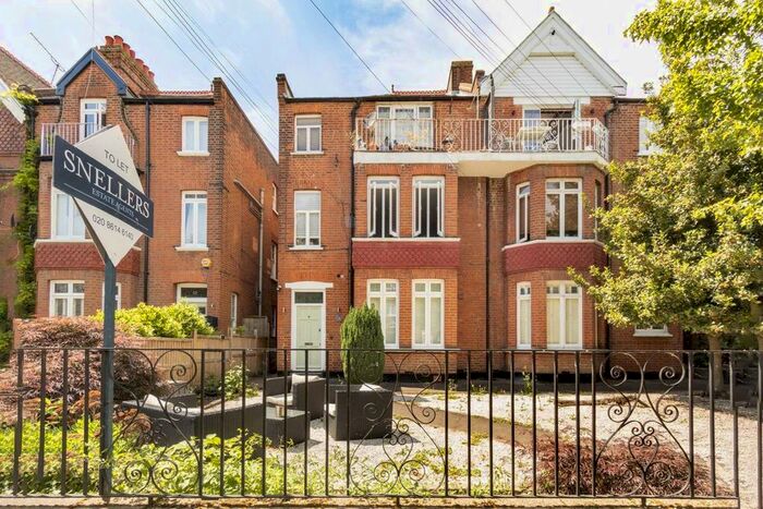 Studio To Rent In Oxford Road, Teddington, TW11