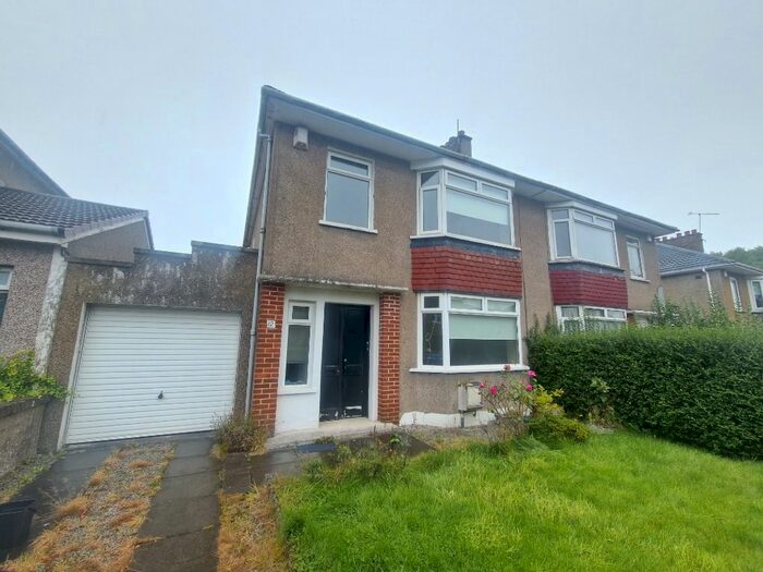3 Bedroom Semi-Detached House To Rent In Northampton Drive, Kelvindale, Glasgow, G12